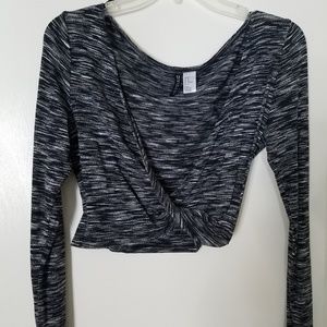 H&M long sleeved crop top